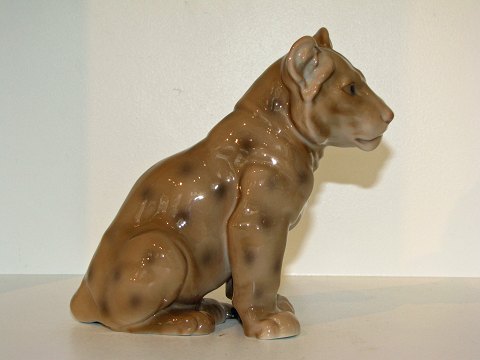 Bing & Grondahl figurine
Lion cub