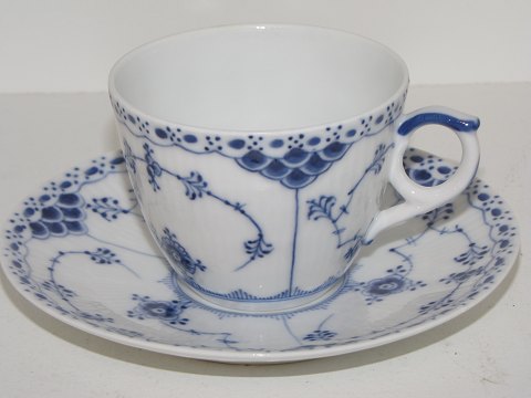 Blue Fluted Half Lace
Large coffee cup #626