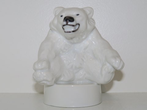 Royal Copenhagen figurine
Polar bear cub on socket