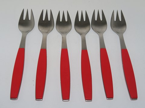 Georg Jensen Red Strate
Luncheon fork 17.2 cm.