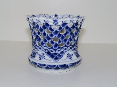 Blue Fluted Full Lace
Beaker from 1923-1928