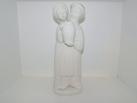 Royal Copenhagen figurine
Oriental couple with jar