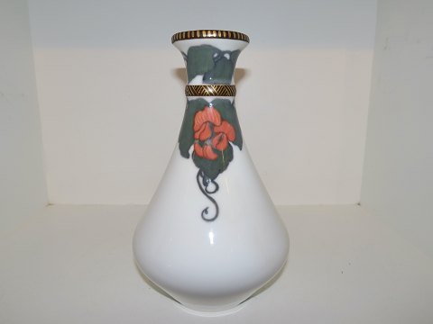 Royal Copenhagen
Unusual Art Nouveau vase from 1898-1923