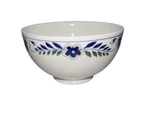 Blue Vetch
Round bowl 13 cm.