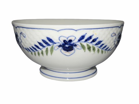 Blue Vetch
Round bowl 17 cm.