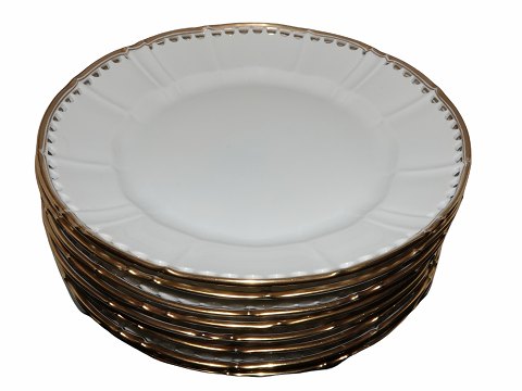 Offenbach
Luncheon plate  with pierced border 21.5 cm.