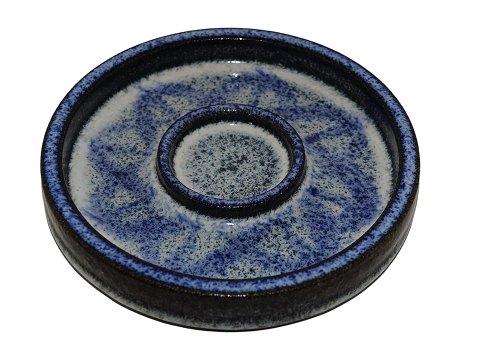 Stogo art pottery
Small blue dish