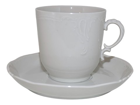 Royal Copenhagen
White Rokoko coffee cup