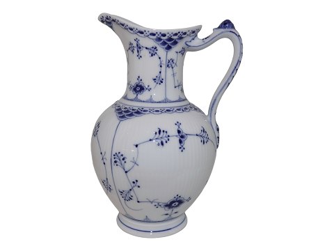 Blue Fluted Half Lace
Lidded chocolate pitcher