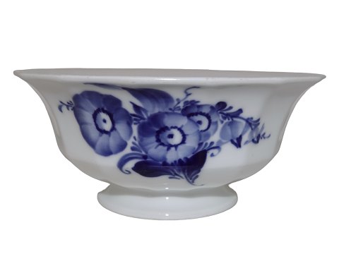 Blue Flower Angular
Round bowl 18.5 cm.