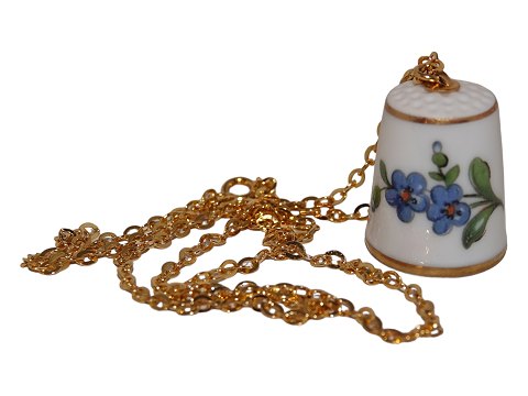 Bing & Grondahl
Thimble with necklace