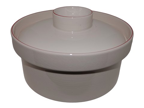 Red Line
Round lidded bowl 20.5 cm.