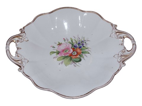 Bing & Grondahl
Large tray for bread with multicoloured flowers from 1853-1895