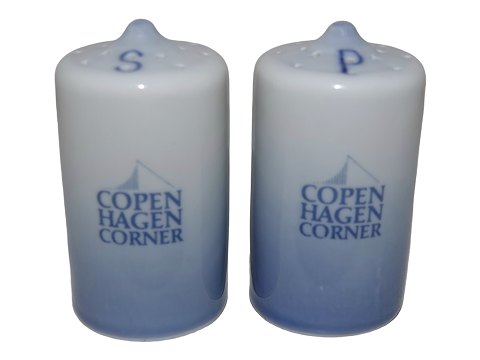 Blue Tone
Salt and pepper shaker with logo from Copenhagen Corner