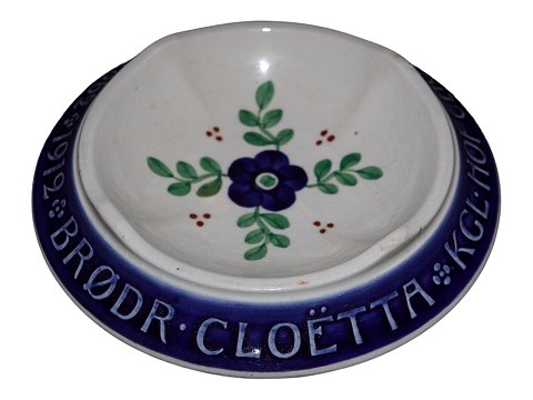 Aluminia ashtray
Brødrene Clöetta Kgl. Hof Chokoladsefabrikker from around 1900-1910