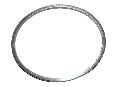Arena sterling silver
Thin armring