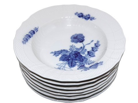 Blue Flower Curved
Small soup plate 22 cm. #1616