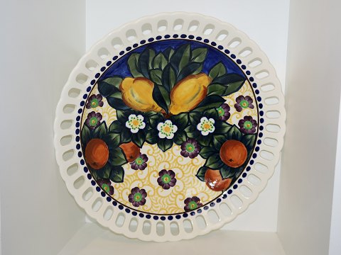 AluminiaLarge platter with pierced border from 1910-1920