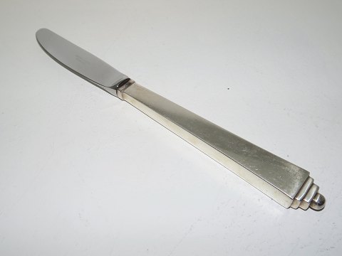 Georg Jensen Pyramide sølvpletFrokostkniv med kort blad 20,6 cm.