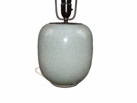 Royal CopenhagenStor grøn Craquele bordlampe med bronzetop fra 1946