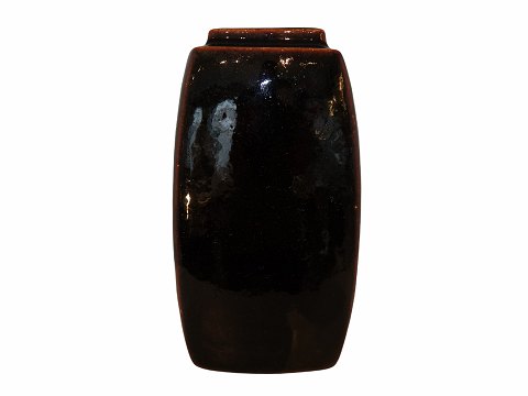 Stogo keramikBrun vase