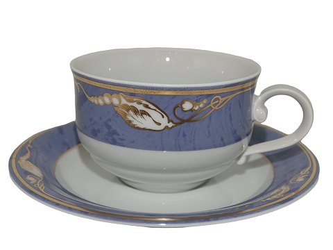 Blue MagnoliaExtra large tea cup