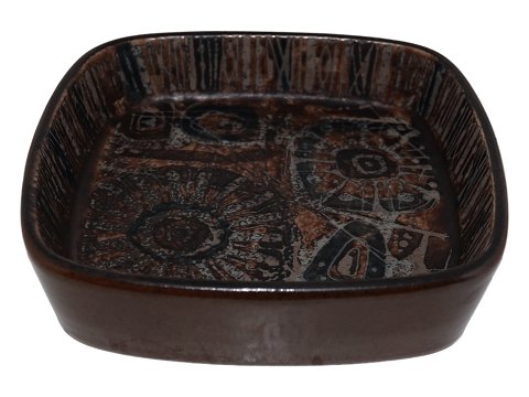 Royal Copenhagen Baca
Small dark brown dish