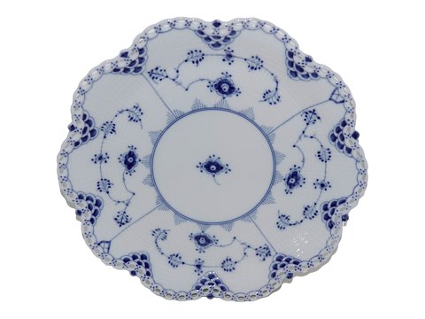 Blue Fluted Full Lace
Round tray 25 cm.