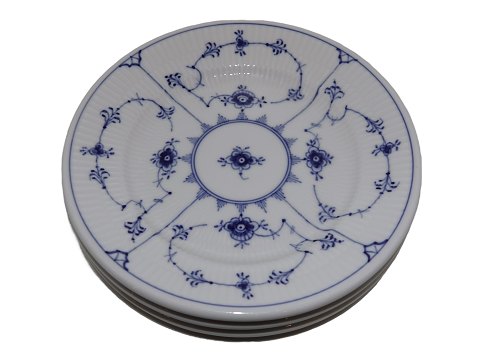 Blue Fluted Plain Hotel Porcelain
Large side plate 17.2 cm. #2055