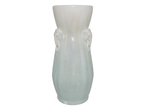 Royal Copenhagen
Krystalglasur vase med elefanter af Valdemar Engelhart - unika