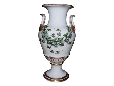 Bing & Grøndahl
Antik vase med efeu fra 1853-1895