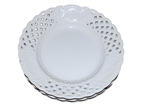 White curved
Full Lace plate 21 cm.