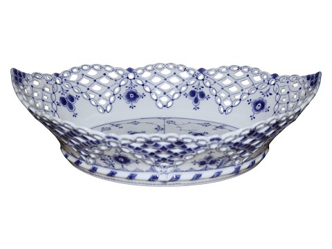 Blue Fluted Full Lace
Large oblong bowl