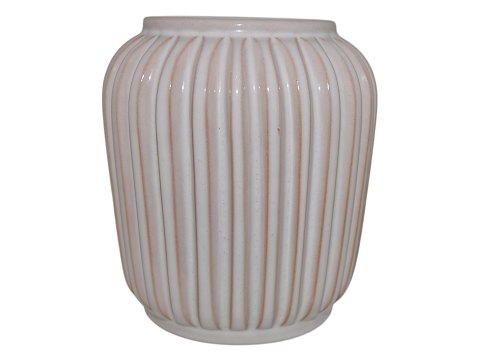 Eslau art pottery
White vase