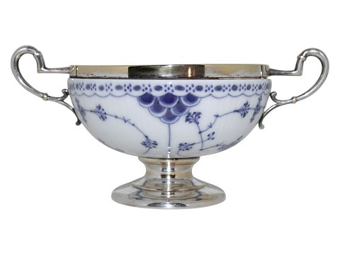 Blue Fluted Half Lace
Sugar bowl with silver plate stand and handles from 1890-1905