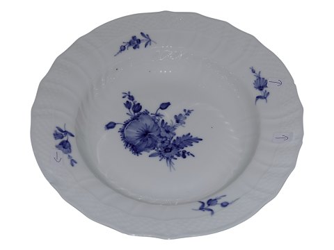 Blue Flower Curved
Soup plate 24.0. cm. from 1840-1860