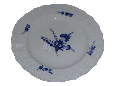 Blue Flower Curved
Dinner plate 25.0 cm. from 1800-1820