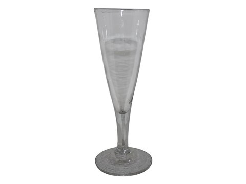 Holmegaard champagne glass No. 2 from 1853-1925