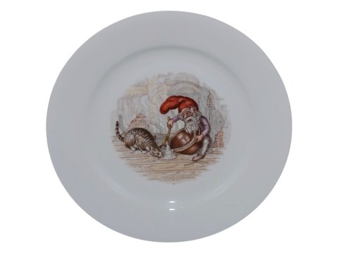 Royal Copenhagen Christmas
Side plate with gnome and cat 17.2 cm.