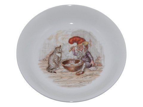 Royal Copenhagen Jul
Asiet med julenisse og kat 13,7 cm.