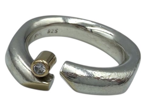 SterlingsølvModerne og kraftig ring med sten - Str. 54