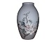 Bing & GrøndahlStørre Art Nouveau vase med blomster designet af Ingeborg Skrydstrup