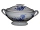 Blue Flower 
Large and very rare soup tureen from 1800