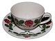 Aluminia Red Cloves
Tea cup that is also decorated on the inside