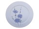 Royal CopenhagenArt Nouveau frokosttallerken med blå kornblomst 21,5 cm.
